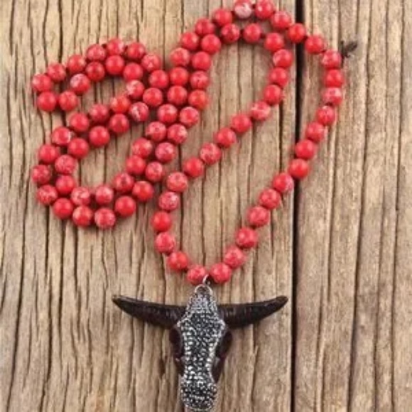 Brand New Womens Boho Western Cow Skull Long Knotted Red Stone Beaded Necklace - Picture 4 of 4